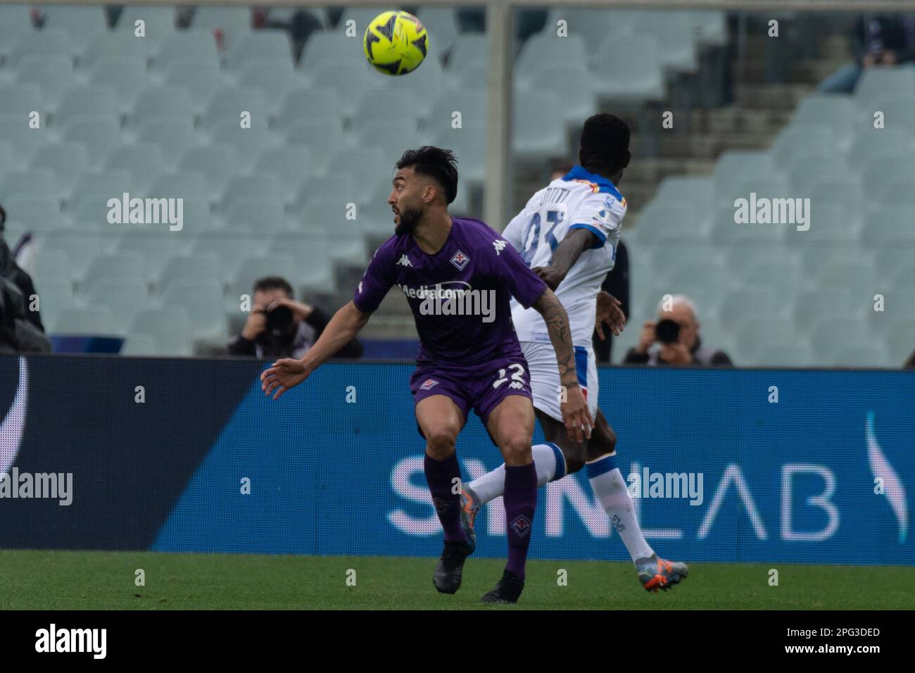 Florence, Italy. 19th Feb, 2023. Nicolas Gonzalez (ACF Fiorentina) during ACF  Fiorentina vs Empoli FC, italian soccer Serie A match in Florence, Italy,  February 19 2023 Credit: Independent Photo Agency/Alamy Live News