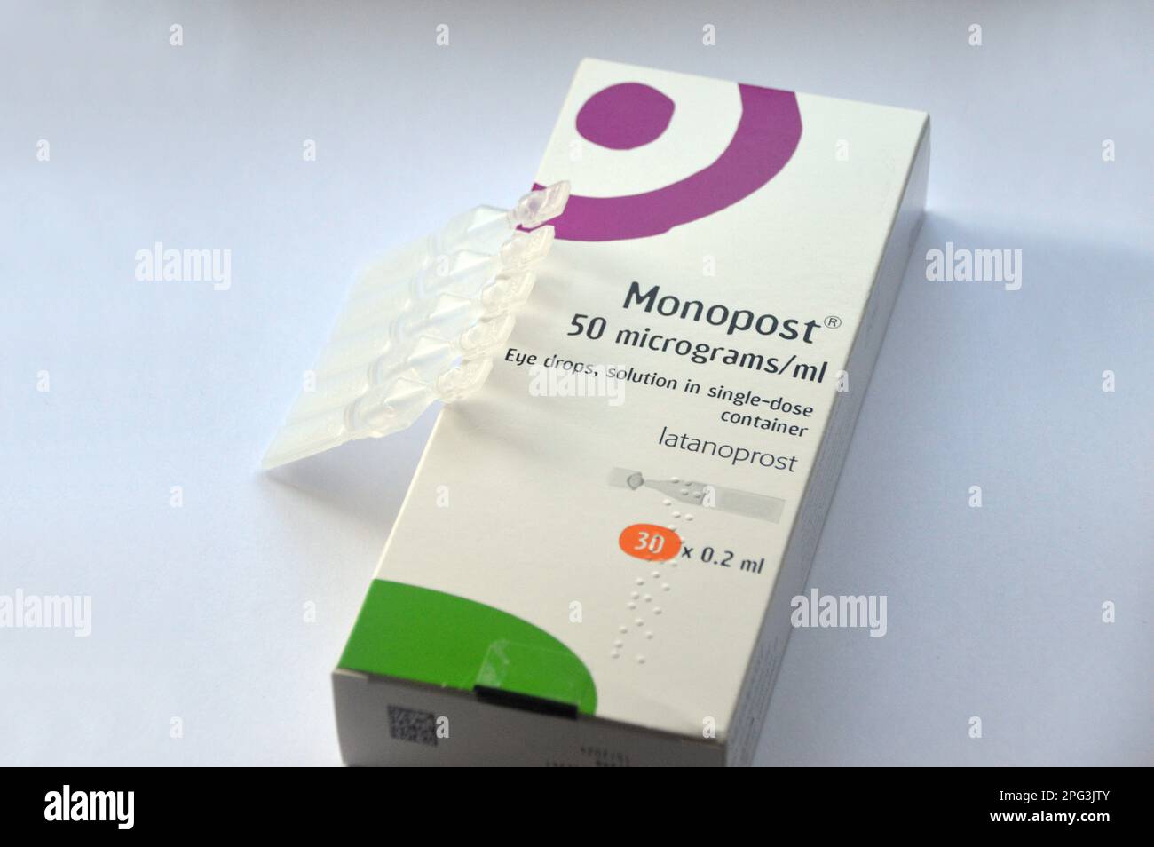 Single dose eye drop hires stock photography and images Alamy