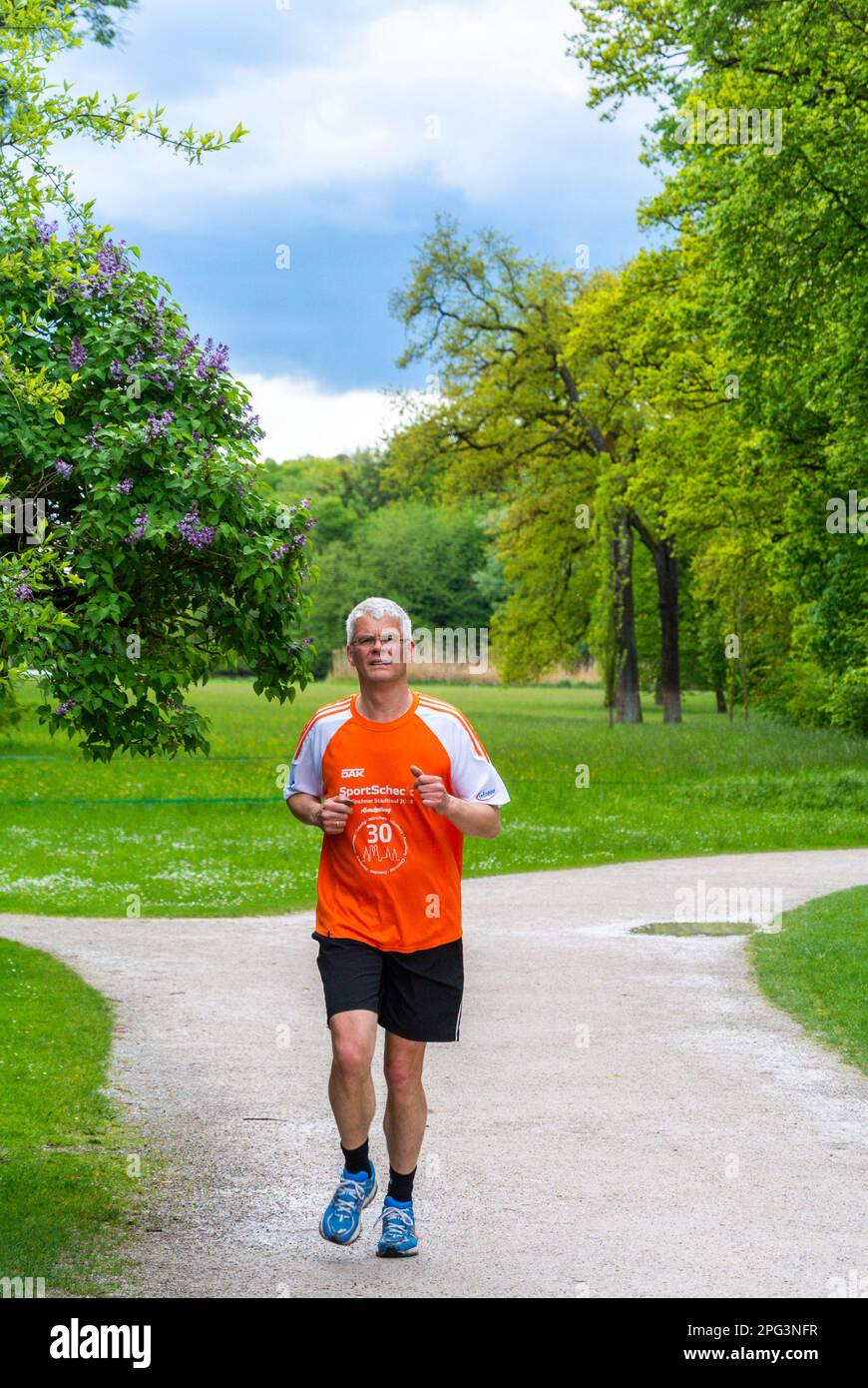 Paris, France, Front, Senior Man jogger, Jogging in City Park, Bois de  Vincennes, ALone, Outdoor Fitness Stock Photo - Alamy