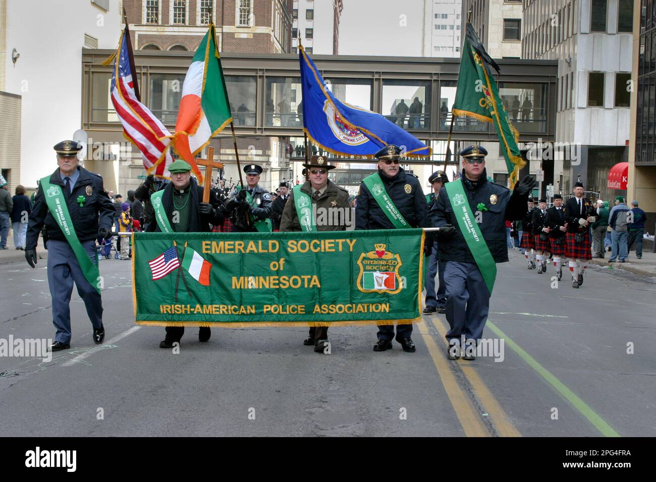 Irish-American Police Association Emerald Society of Minnesota at the Patrick’s Day parade in Saint Paul, Minnesota, 2005. Saint Paul has been celebra Stock Photo