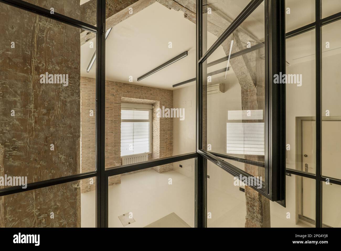 Image showcasing Our Realtor Says This Overlooked Vintage Feature In Old Homes Could Be ...
