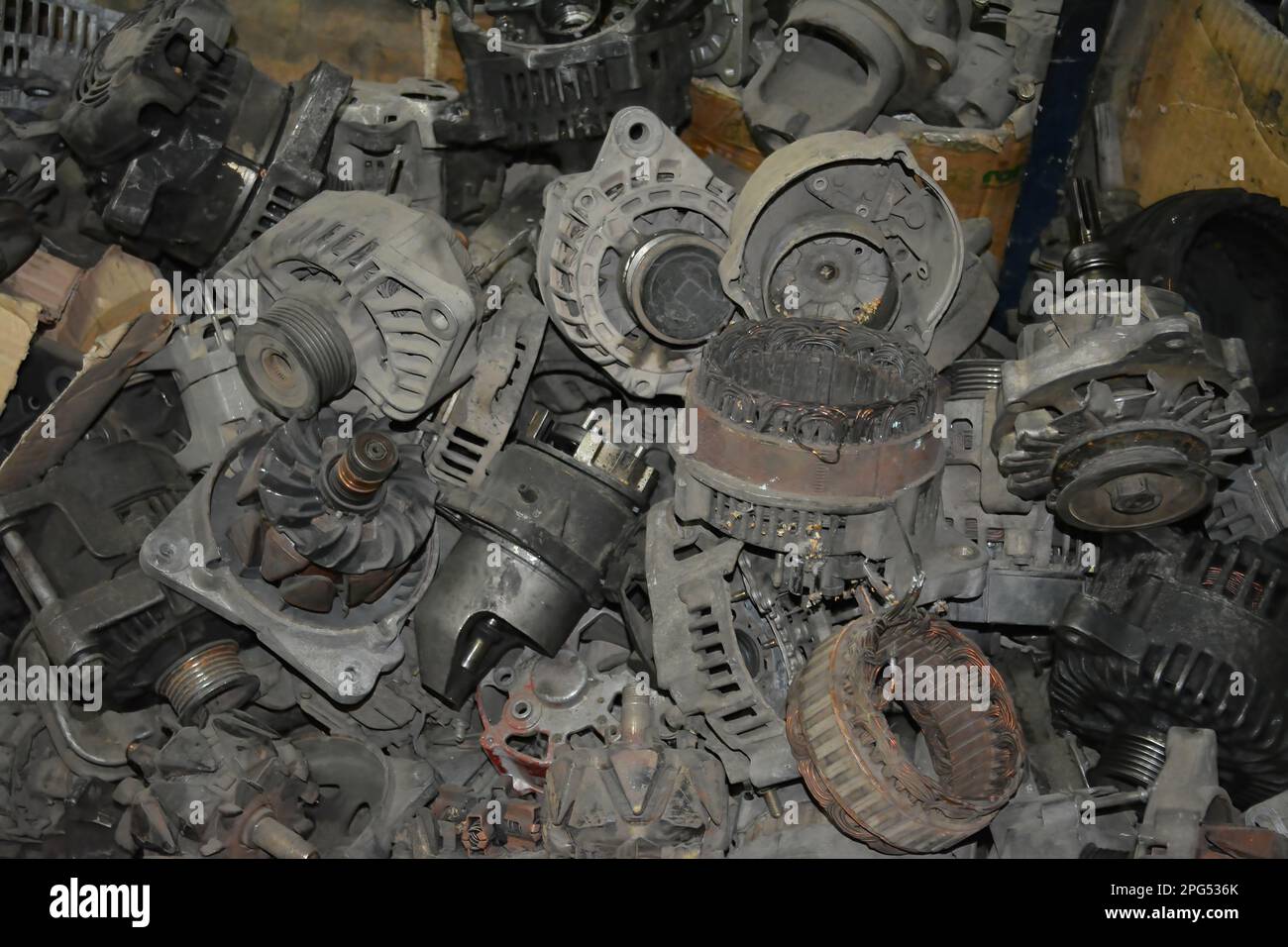 Pile of broken car parts Stock Photo Alamy