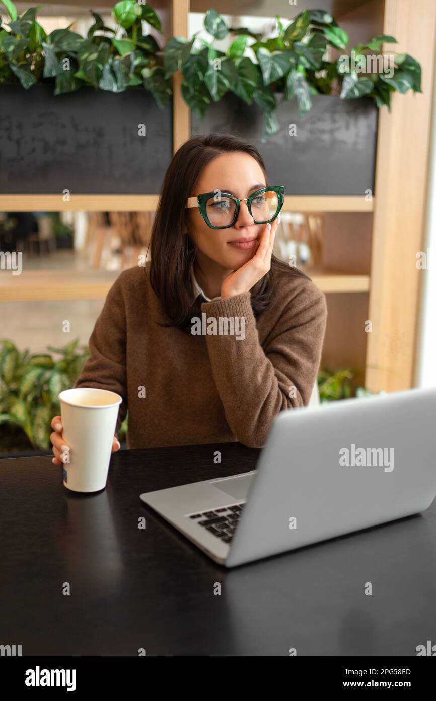Thinking feeling doing hi-res stock photography and images - Alamy