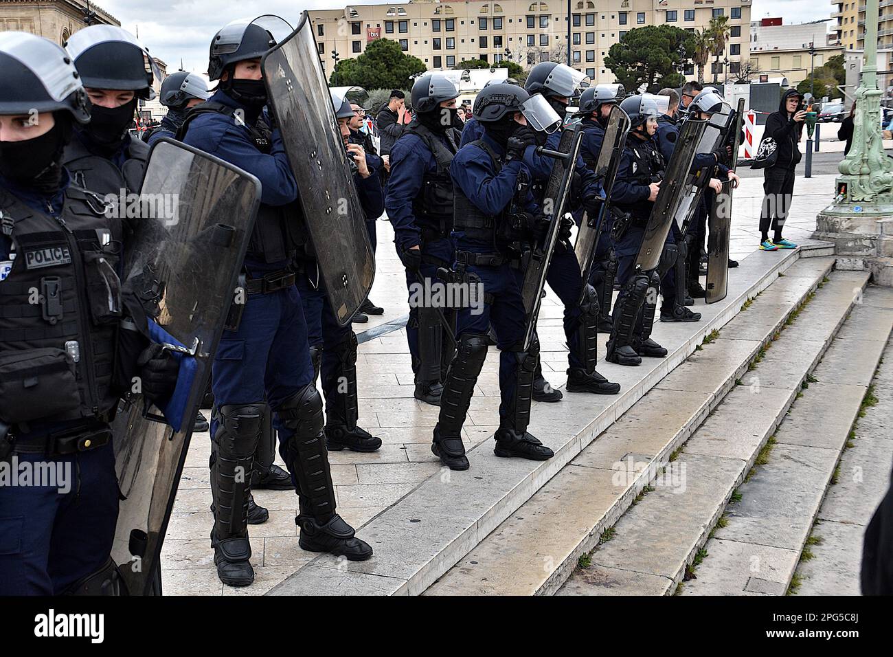 Marseille, France. 18th Mar, 2023. Police on guard during the demonstration. People took part in a demonstration, unauthorized by the prefecture, to protest against the pension reform wanted by the French government which would raise the retirement age from 62 to 64. (Photo by Gerard Bottino/SOPA Images/Sipa USA) Credit: Sipa USA/Alamy Live News Stock Photo