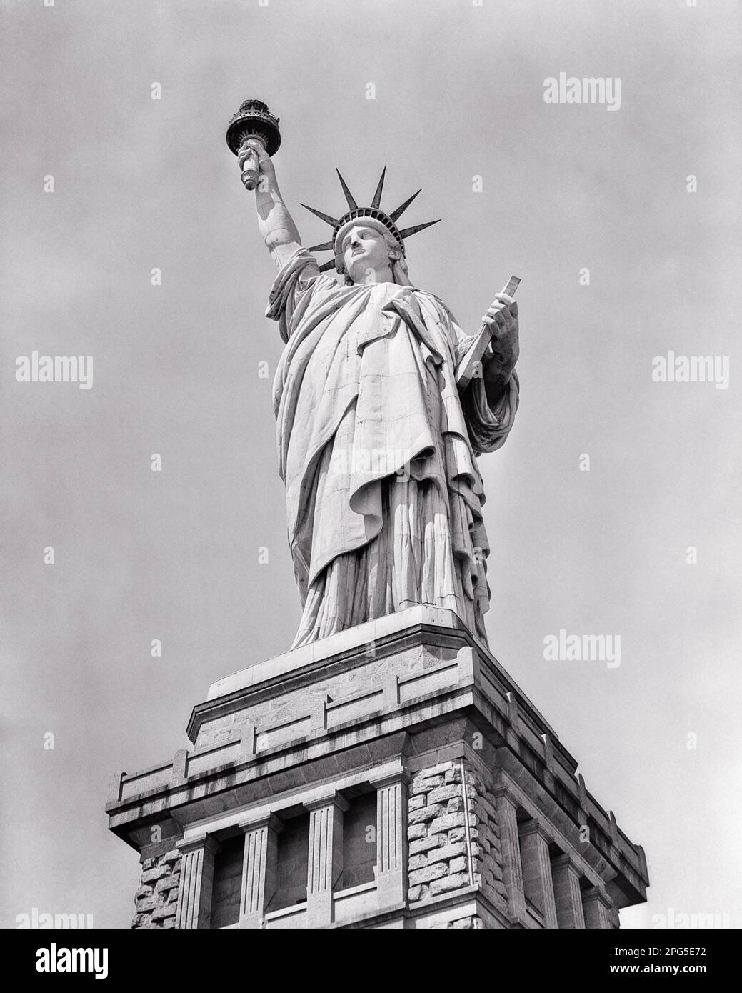 City of the future 1930s hi-res stock photography and images