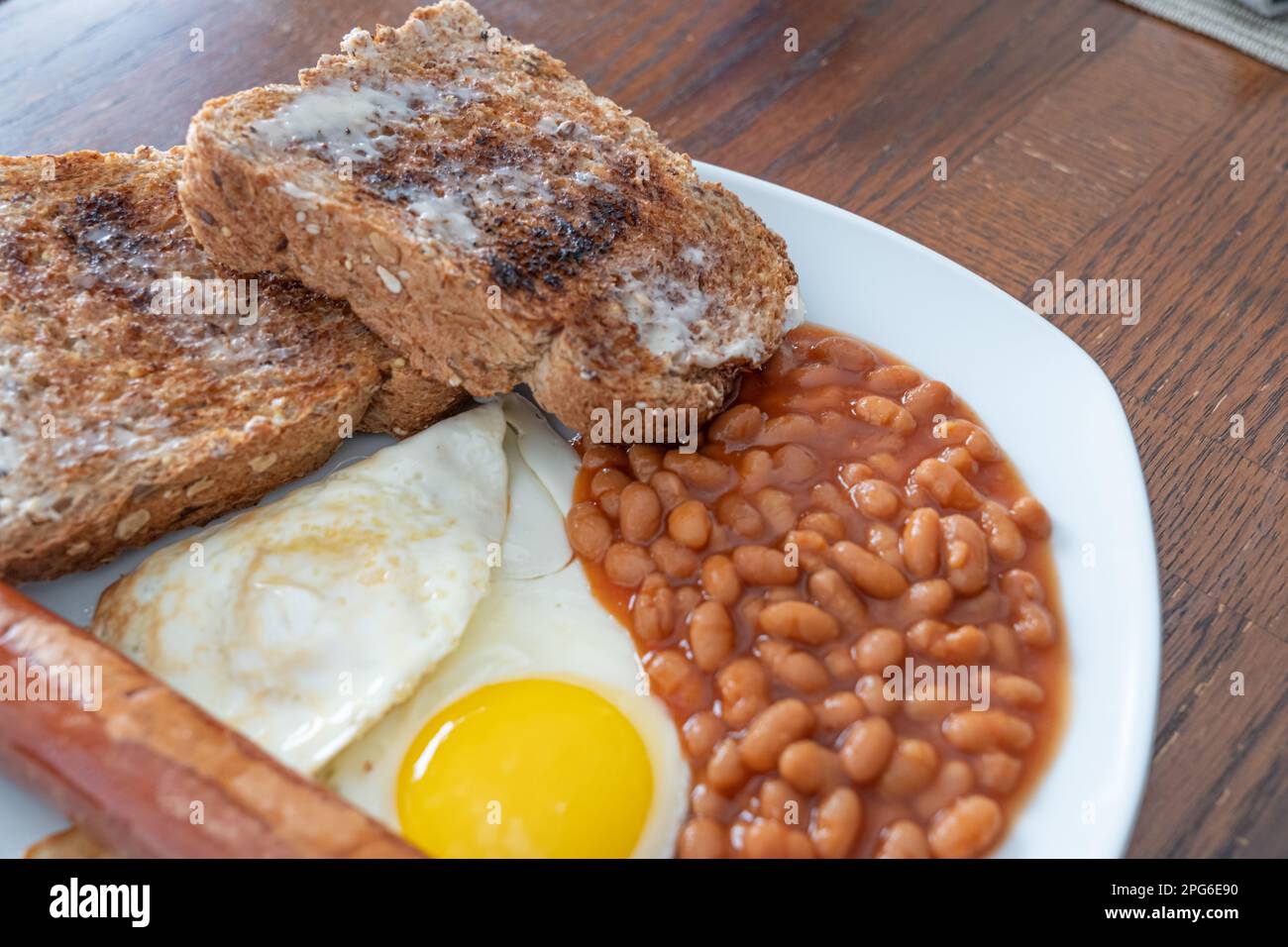 Full english breakfast ready to eat Stock Photo - Alamy