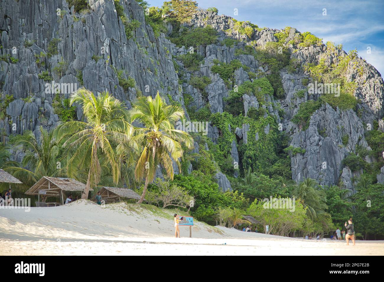 Paradise beach of Coron, Palawan in the Philippines with fine white ...
