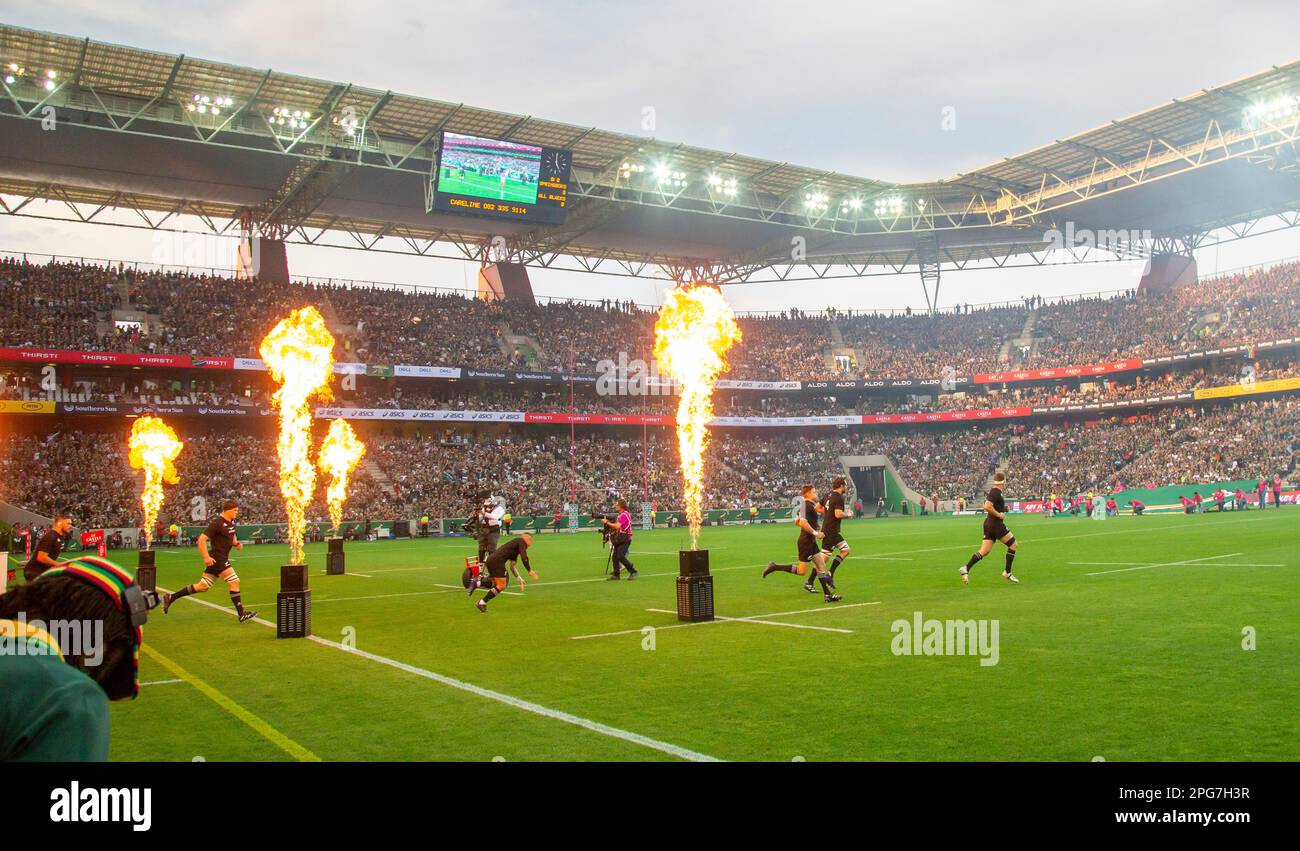 The All Blacks take to the Field in a packed Mbombela Stdium. 6 August 2022.  Springbok Rugby test at Mbombela Stadium, Nelspruit Stock Photo