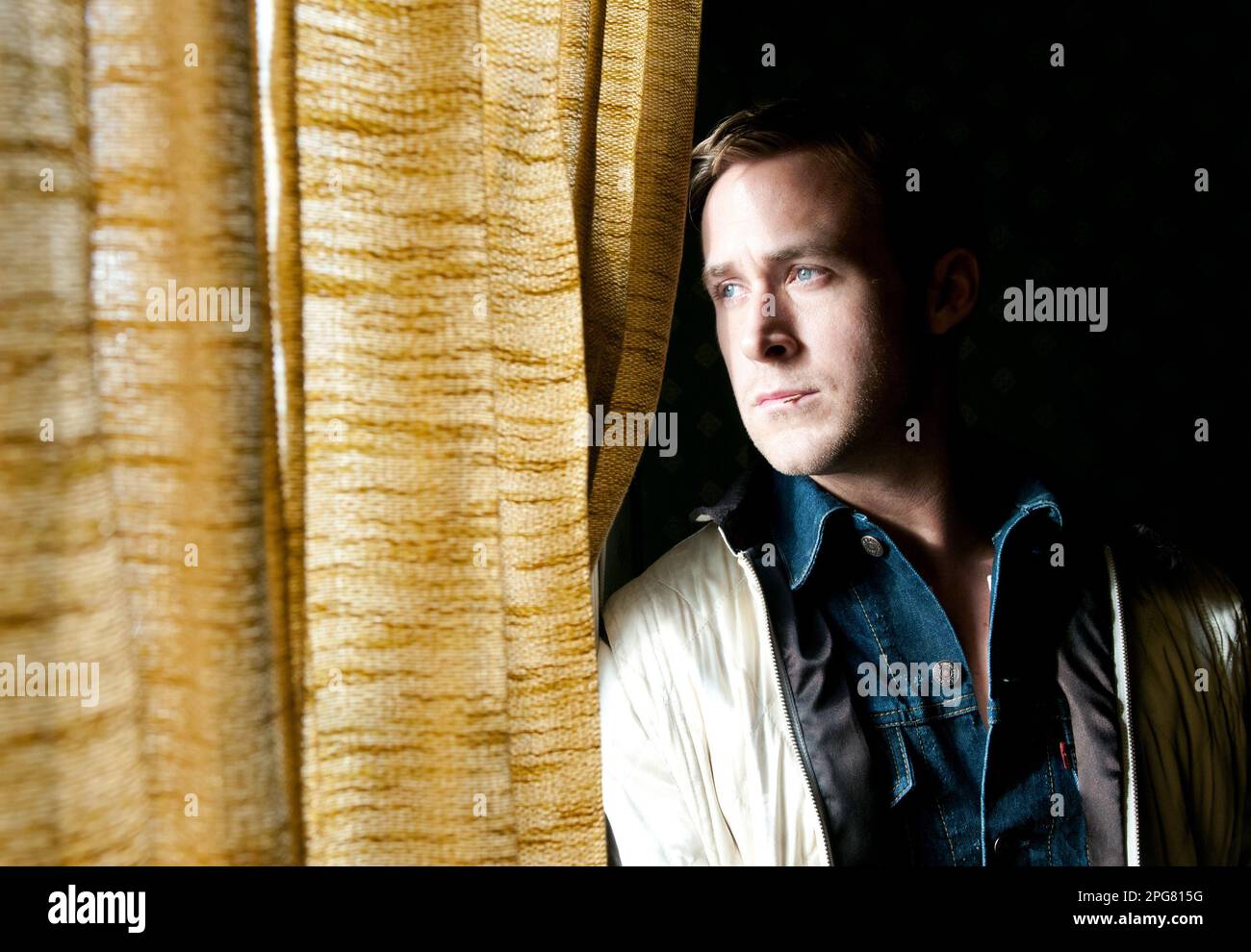 Drive Ryan Gosling Stock Photo - Alamy