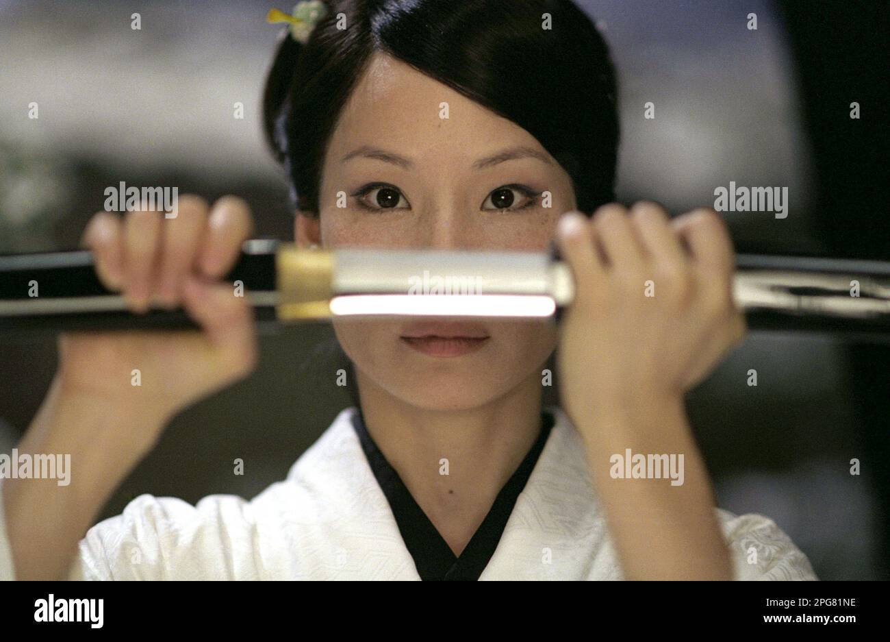 Kill Bill Vol 1 Lucy Liu Stock Photo Alamy kill-bill-vol-1-lucy-liu-stock-photo-alamy