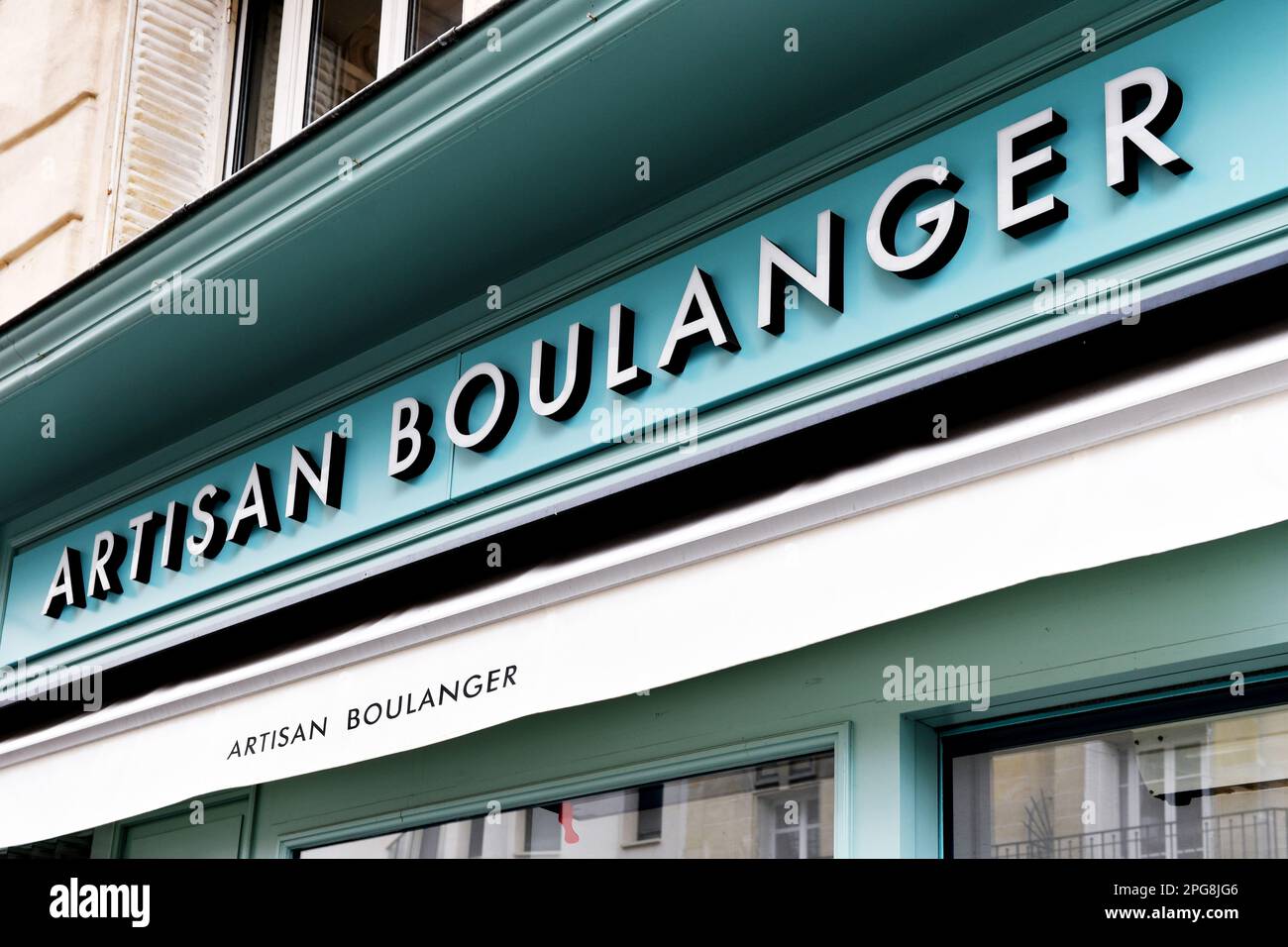Enseigne Artisan Boulanger - Paris - France Stock Photo - Alamy