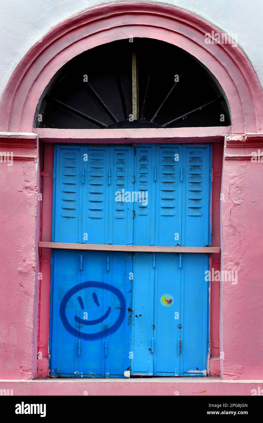 Smiley Street Art in Montmartre Paris France Stock Photo Alamy