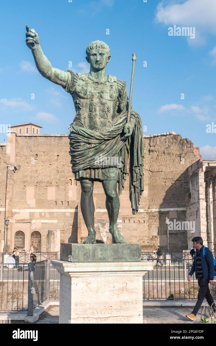 Rome, Italy - December 7, 2022: Sculpture of Gaius Julius Caesar Stock ...