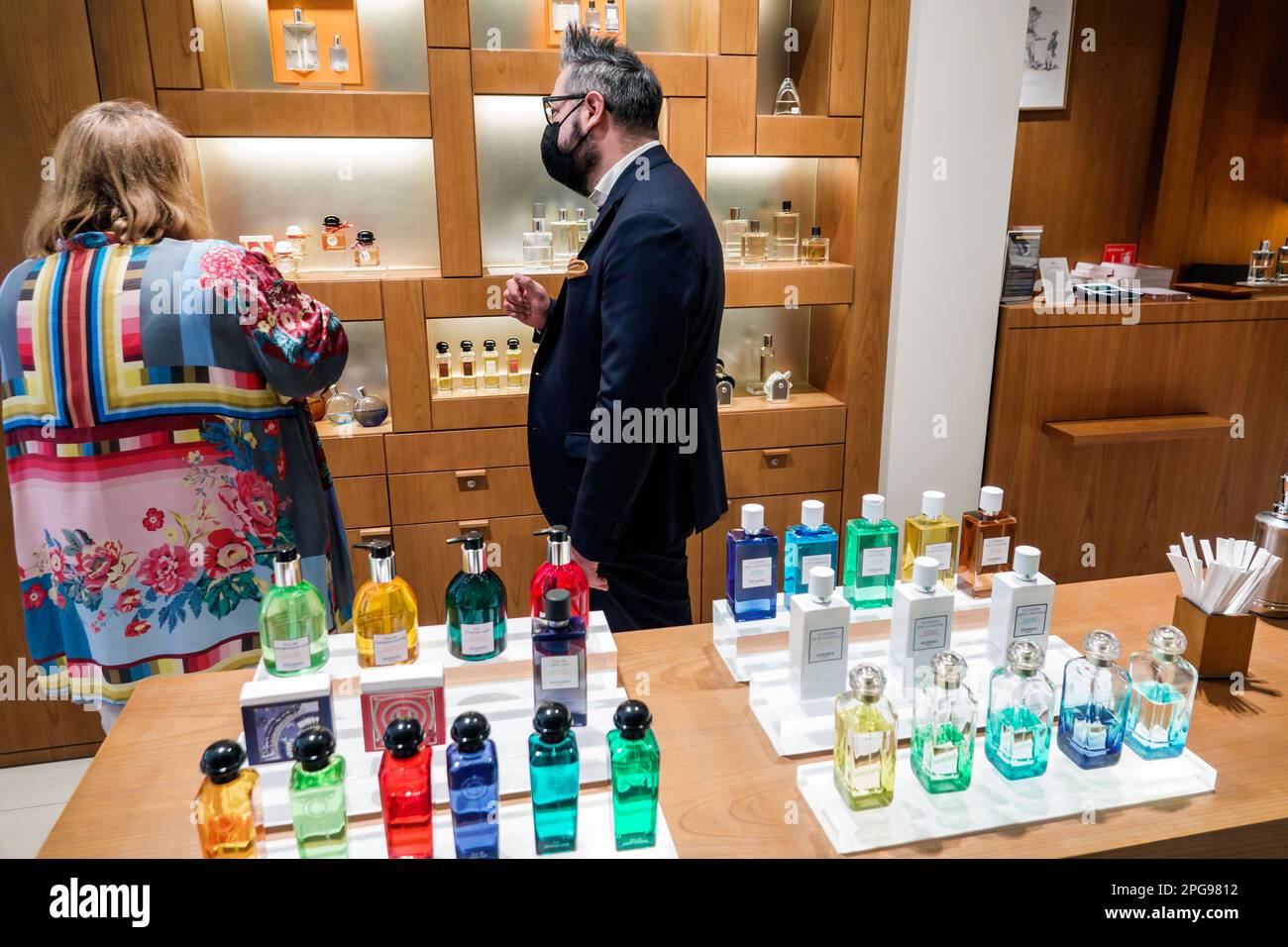 Mexico City,Polanco,El Palacio de Hierro,luxury department store,Hermes boutique,perfumes,man men male,woman women lady female,adult adults,resident r Stock Photo