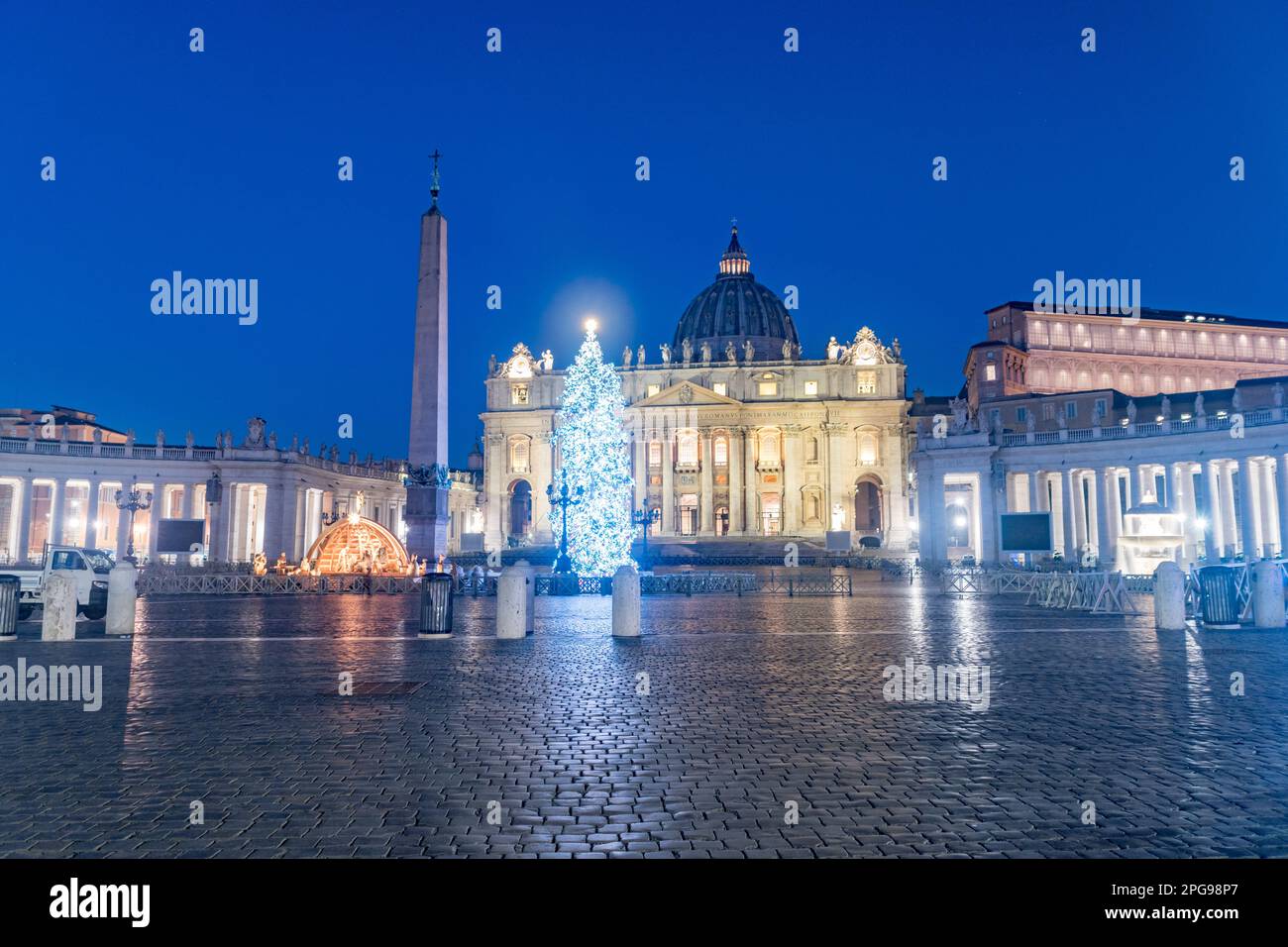 Vatican City, Vatican December 7, 2022 St. Peter's Square with