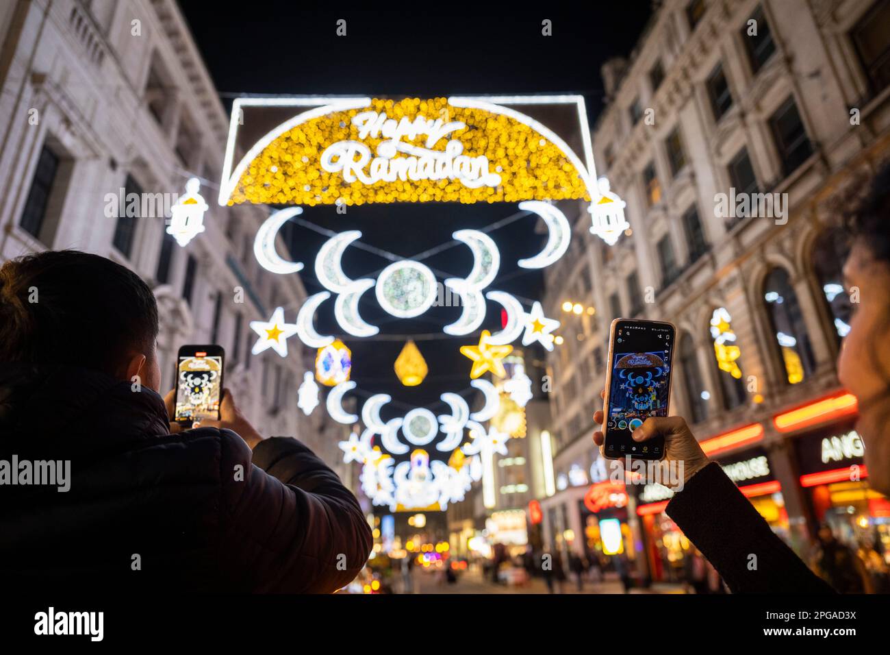ramadan lights piccadilly circus
