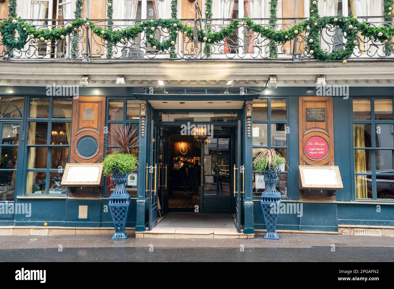 Le Procope Restaurant In Paris France The Oldest Caf In Paris In The 