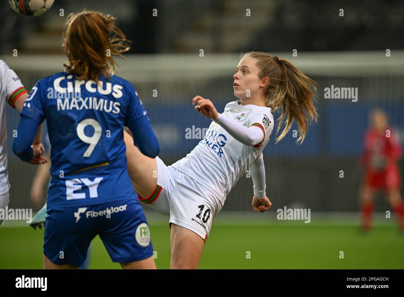 Valesca Ampoorter (10) of OHL pictured during a female soccer game