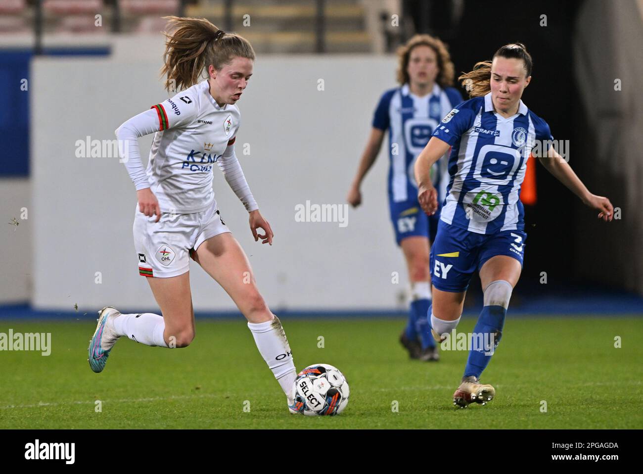 Valesca Ampoorter (10) of OHL and Gaelle Nierynck (3) of Gent pictured