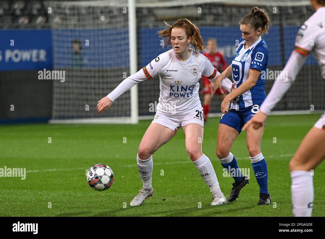 Nikee Van Dijk (20) of OHL and Silke Vanwynsberghe (21) of