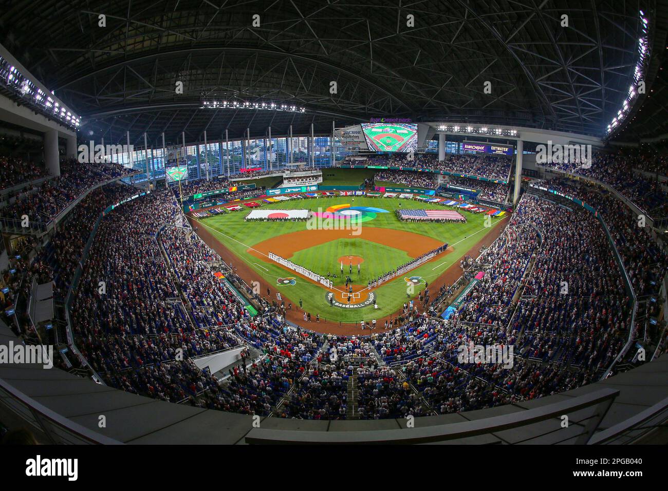 Miami, United States. 21st Mar, 2023. Fans fill the stadium for the World Baseball Classic Final between the United States and Japan in Miami, Florida, Tuesday, March 21, 2023. Photo by Aaron Josefczyk/UPI Credit: UPI/Alamy Live News Stock Photo
