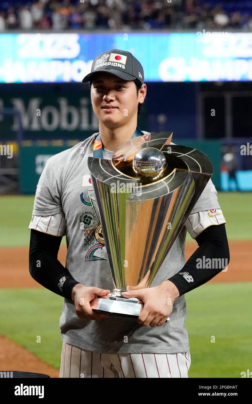 Japan's Shohei Ohtani receives the World Baseball Classic trophy