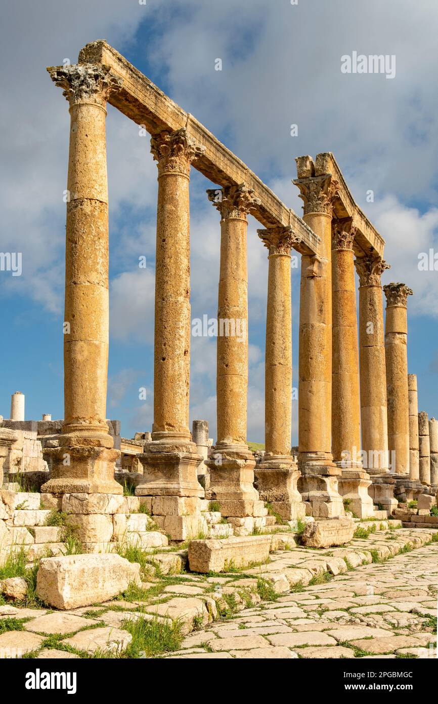 Colonnaded Cardo, the Main Street, Roman Town of Gerasa, Jerash, Jordan Stock Photo
