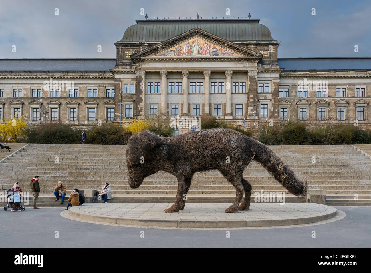 Dresden, Saxon State Ministry of Finance. The 7-metre-long and 3-metre-high dog sculpture is made of galvanised wire. Stock Photo