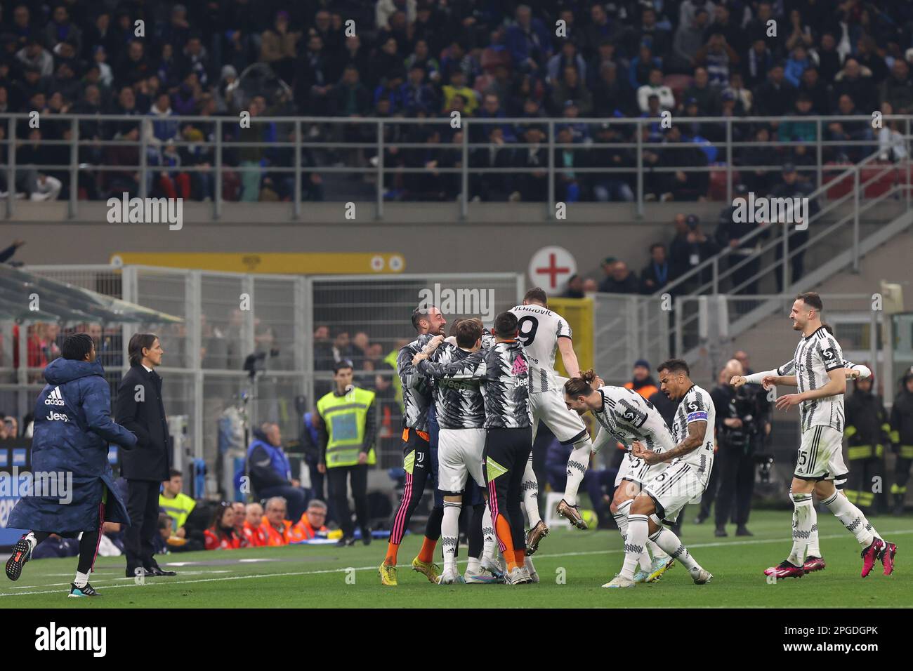 Juventus 1 0 players hi-res stock photography and images - Page 2 - Alamy