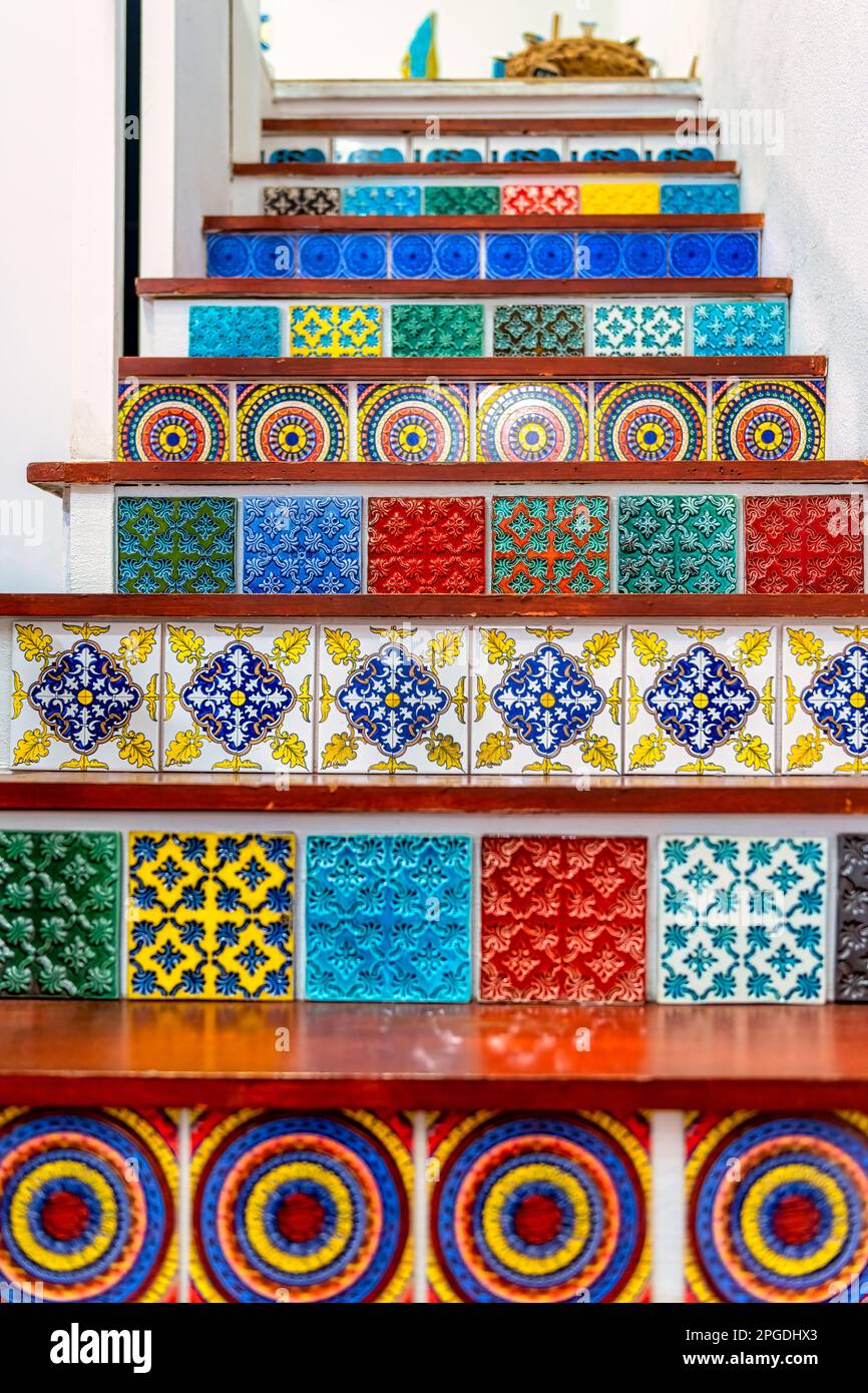 Ceramics by nunes hires stock photography and images Alamy