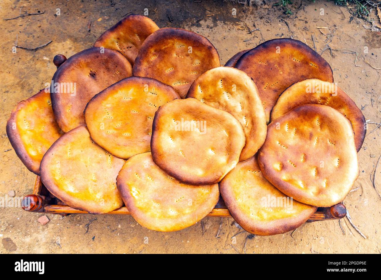 Tabouna and Tandoor Bread: A Delicious Comparison of Traditional Breads Stock Photo