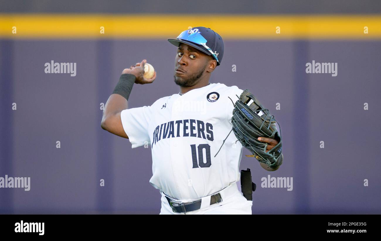 New Orleans outfielder Issac Williams (10) throws during an NCAA