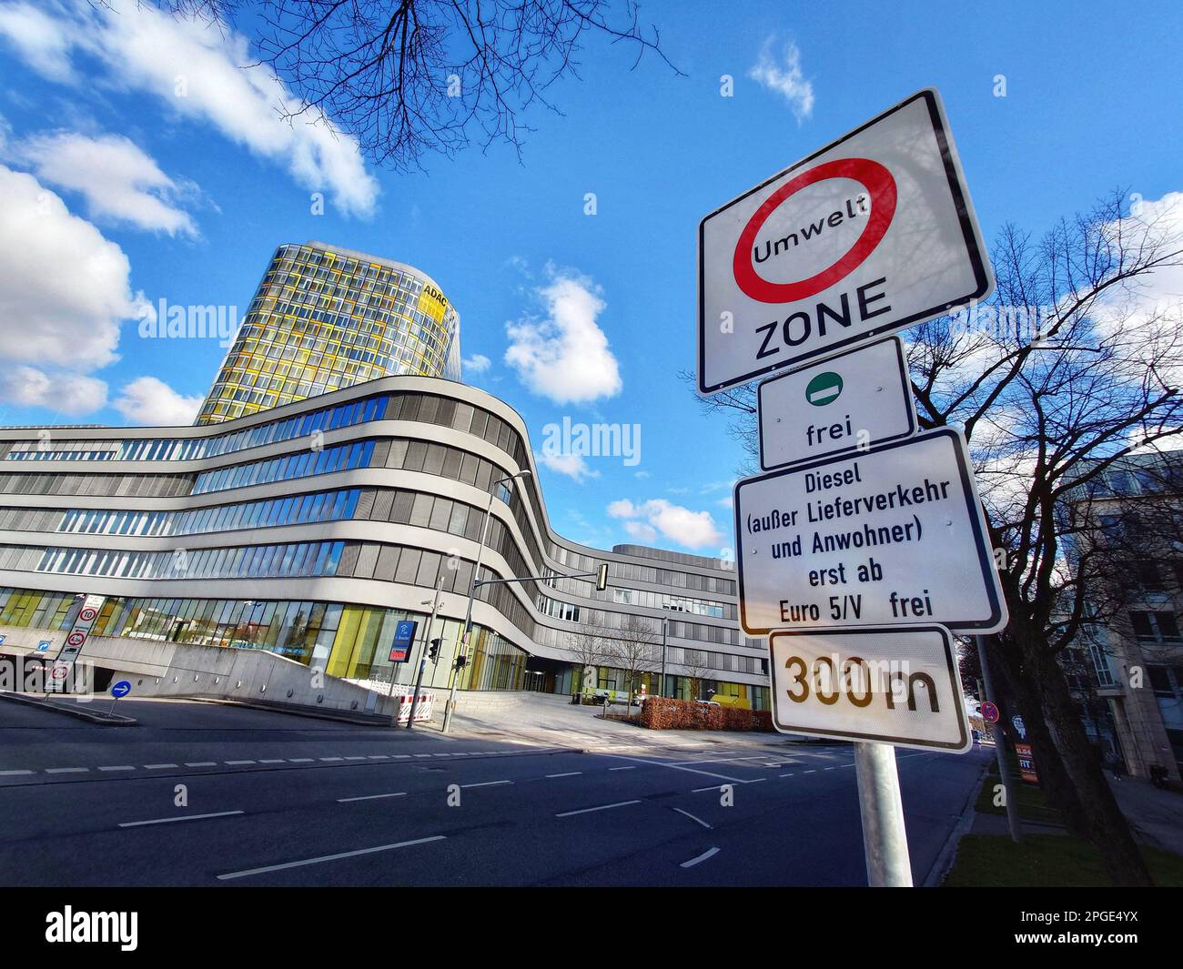 Munich, Bavaria, Germany. 22nd Mar, 2023. Signs near the Munich middle ring road indicating the regulations for diesel vehicles past that point. Due to worsening air quality, particularly high NOx levels, diesel vehicles have been banned in the green environmental zones of Munich unless with Euro 6 certification. The current exceptions allow for delivery vehicles and residents of the zone with Euro 5 and 6 which is set to end in October when Euro 6 becomes the norm. (Credit Image: © Sachelle Babbar/ZUMA Press Wire) EDITORIAL USAGE ONLY! Not for Commercial USAGE! Stock Photo