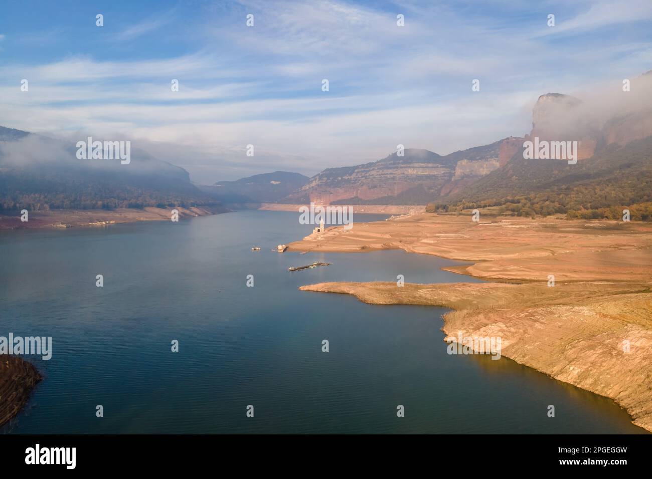 Reservoir dried 2022 hires stock photography and images Alamy
