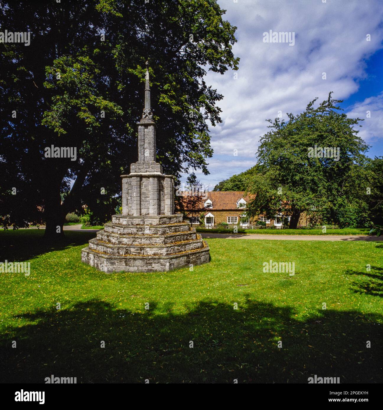 Castle rising village hi-res stock photography and images - Alamy
