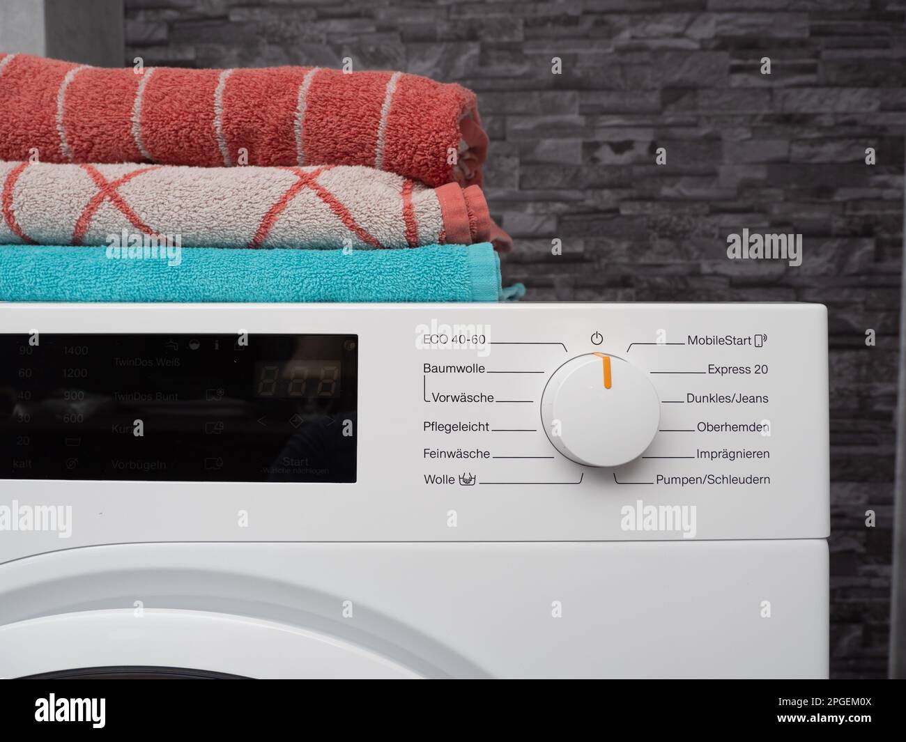 Washing machine spin close hi-res stock photography and images - Alamy