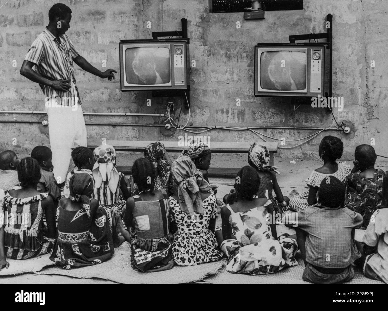 Niger In The 1970 s A Primary School In Niamey Has Television Sets To niger-in-the-1970-s-a-primary-school-in-niamey-has-television-sets-to
