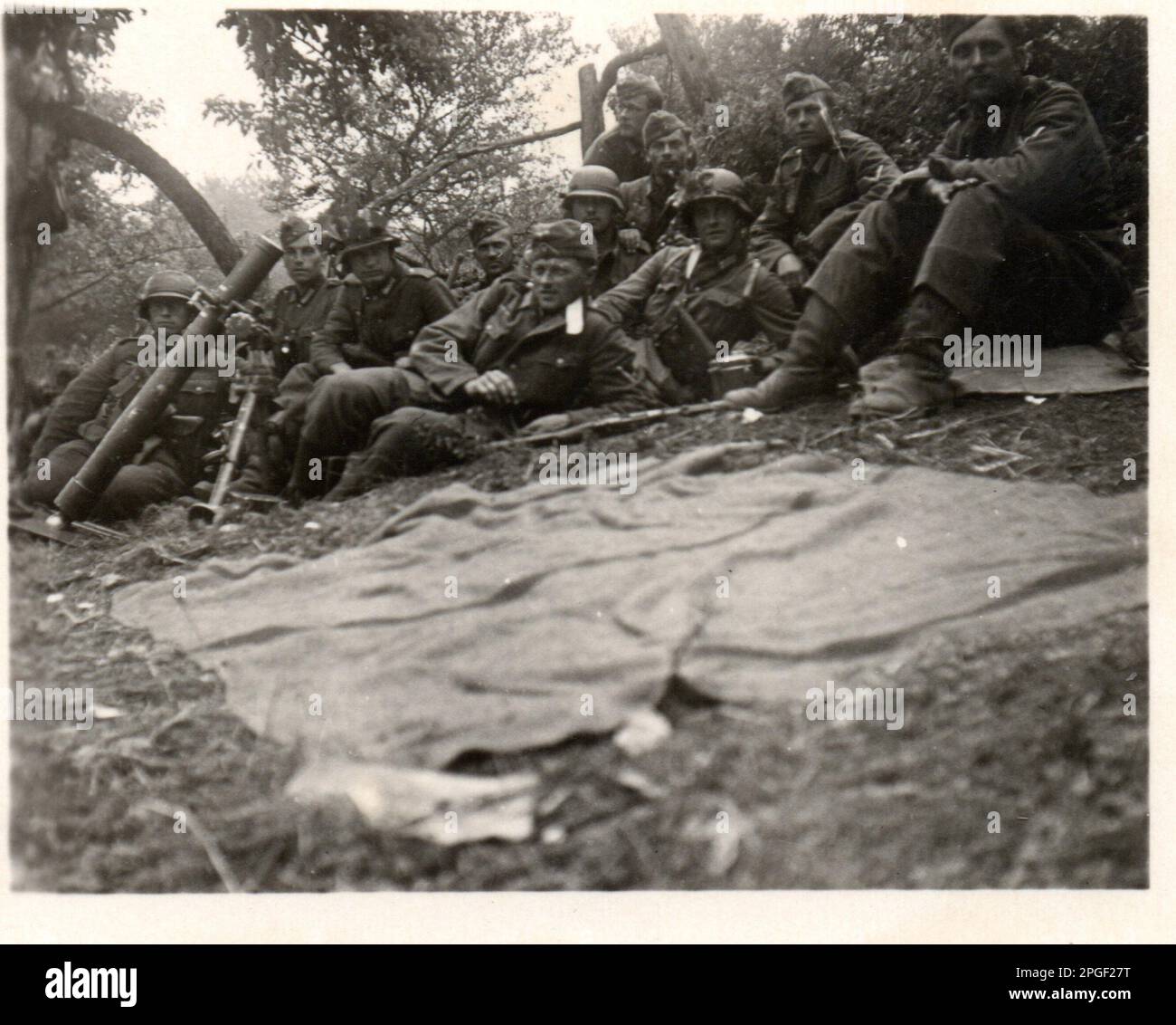 World War Two B&W photo German Soldiers rest with a Mortar during the ...