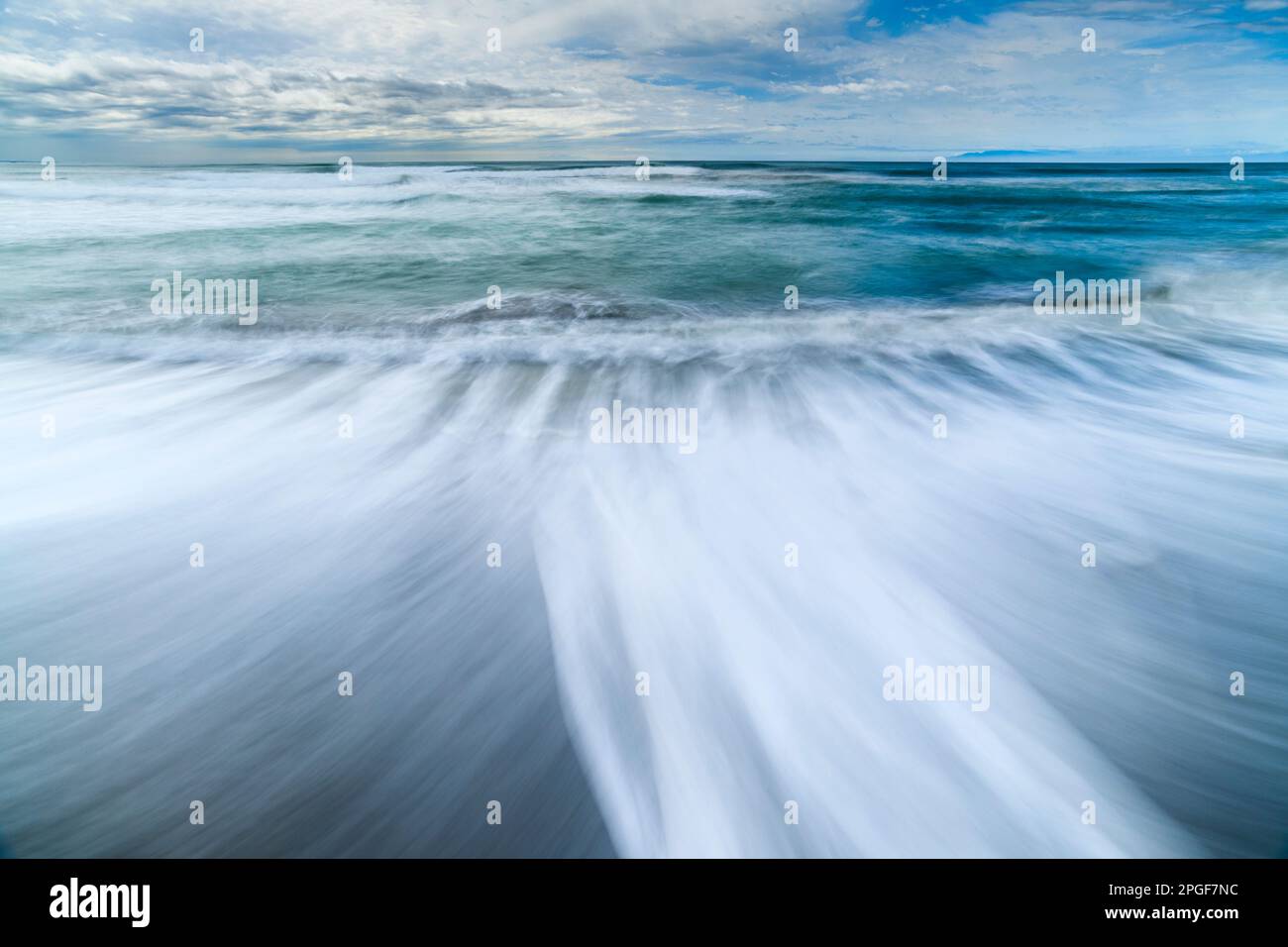 Sea waves crashing on the shore, Kanagawa Prefecture, Japan Stock Photo