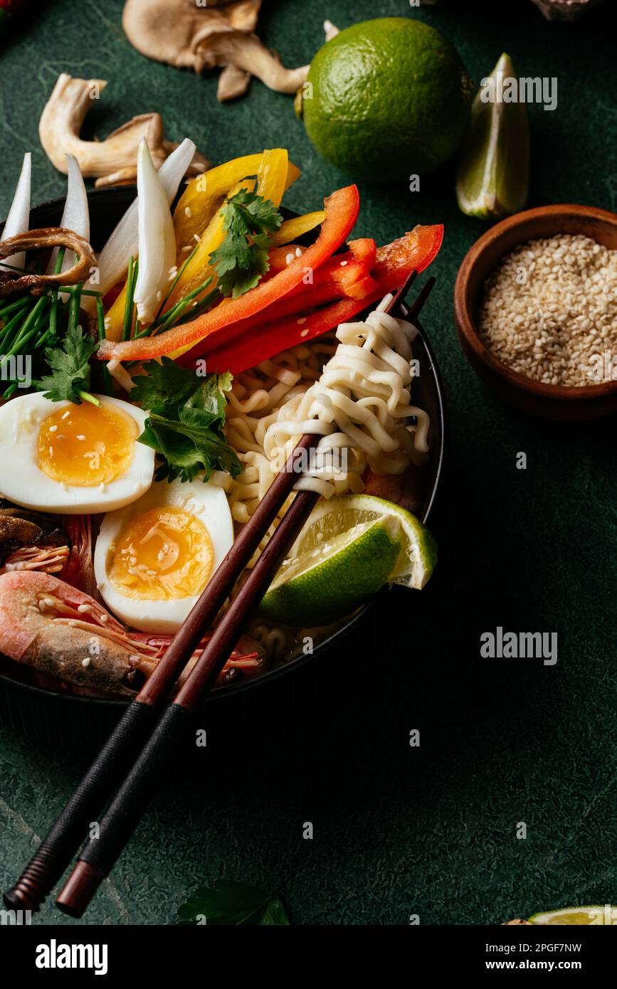 asian noodles with vegetables and shrimp Stock Photo - Alamy