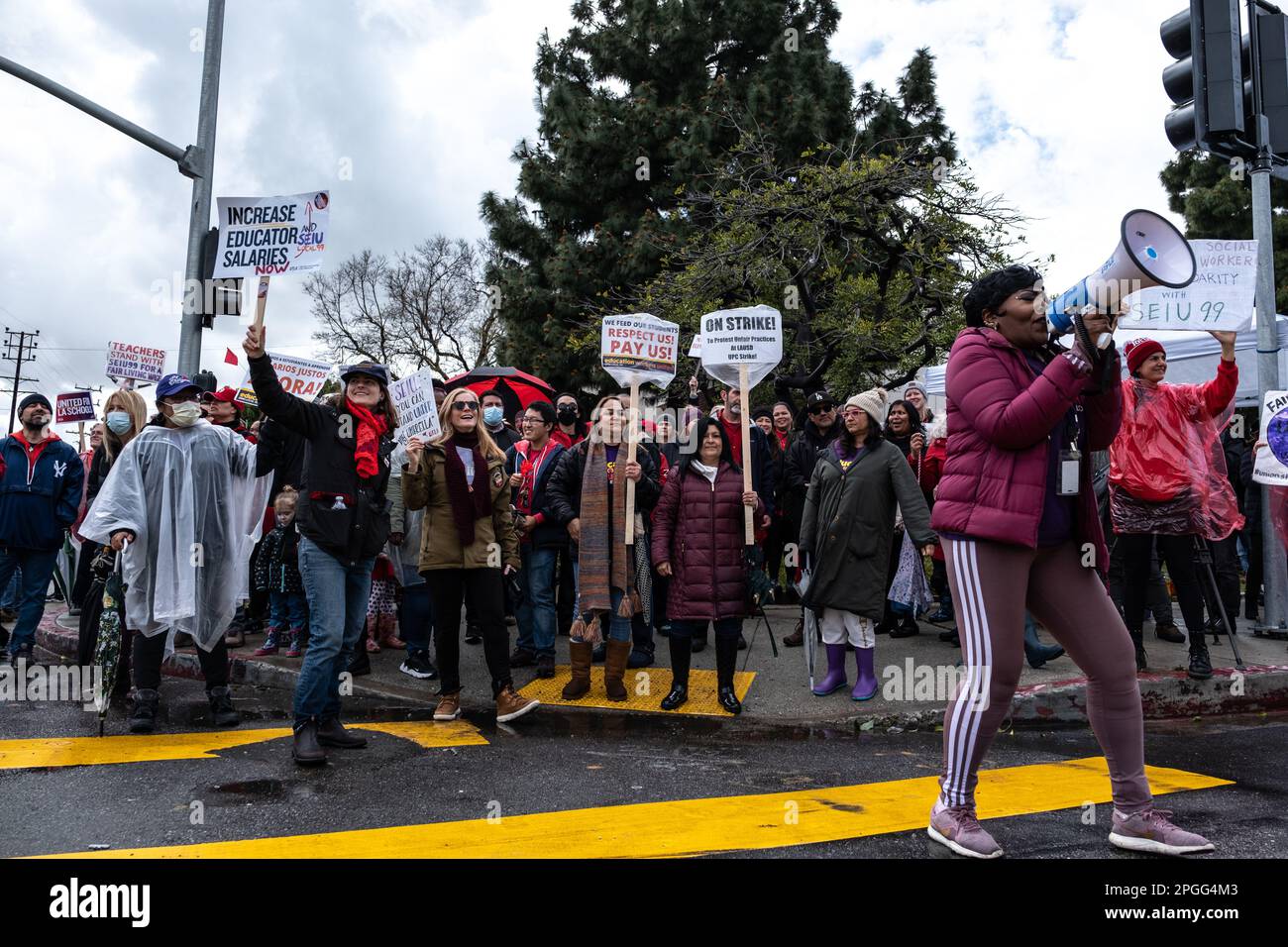 Los Angeles, California, USA. 22nd Mar, 2023. School workers from the