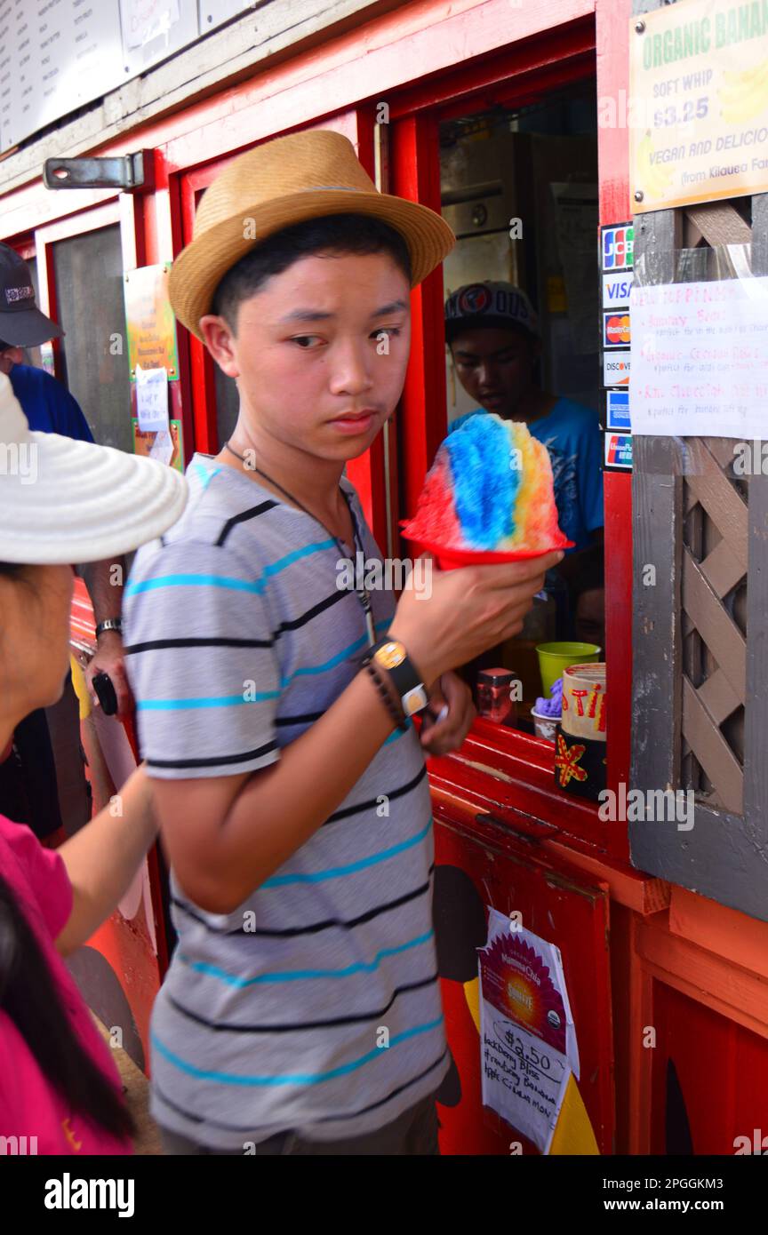 Hawaii teen eat hi-res stock photography and images - Alamy