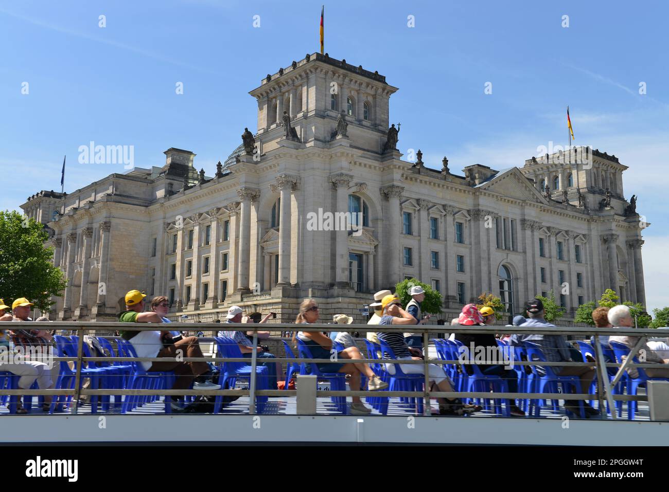 Reichstag Tiergarten Mitte Berlin Germany Stock Photo Alamy