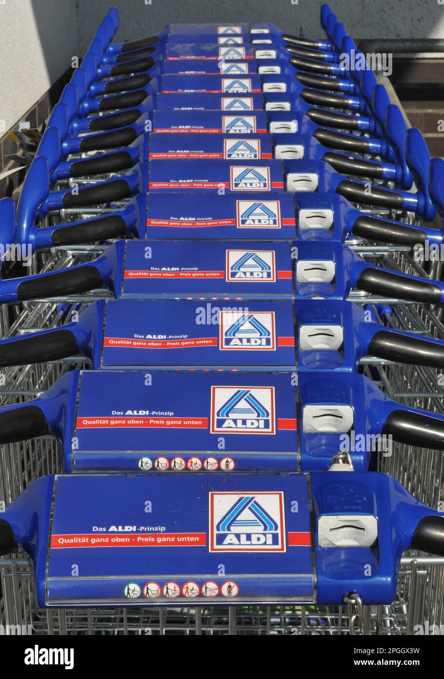 Shopping trolley, Aldi market, Neukoelln, Berlin, Germany Stock Photo