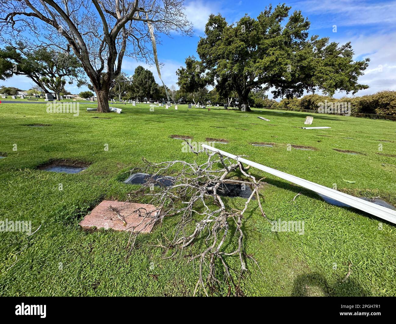 Tornado damage mobile home park hires stock photography and images Alamy