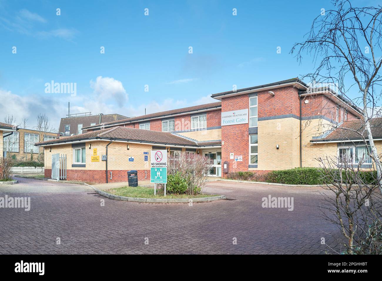 Lakeside Healthcare surgery at Forest Gate, Corby, England Stock Photo Alamy