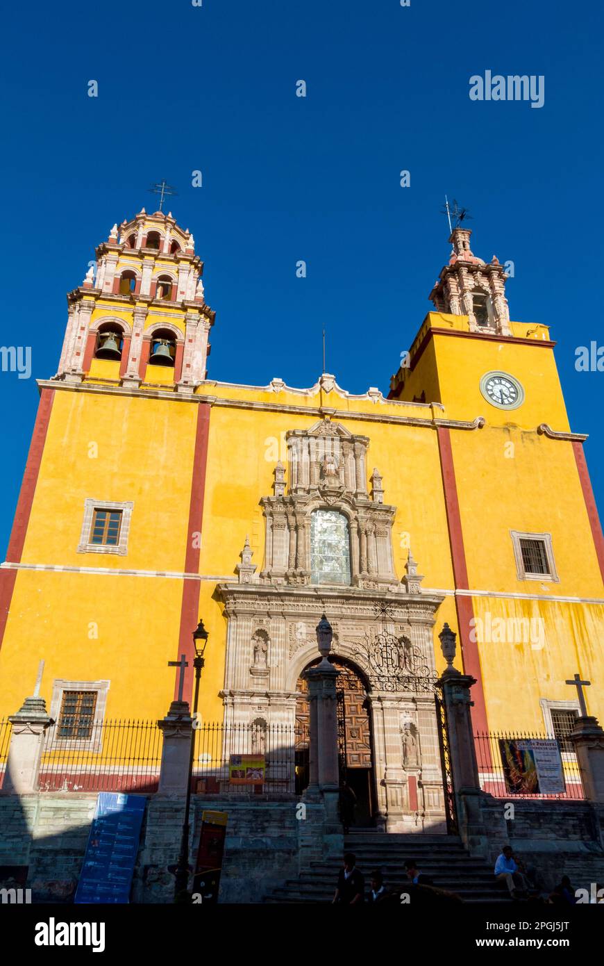 Guanajuato, Guanajuato, Mexico, Basilica de Nuestra Senora de Guanajuato at a plaza de la paz Stock Photo