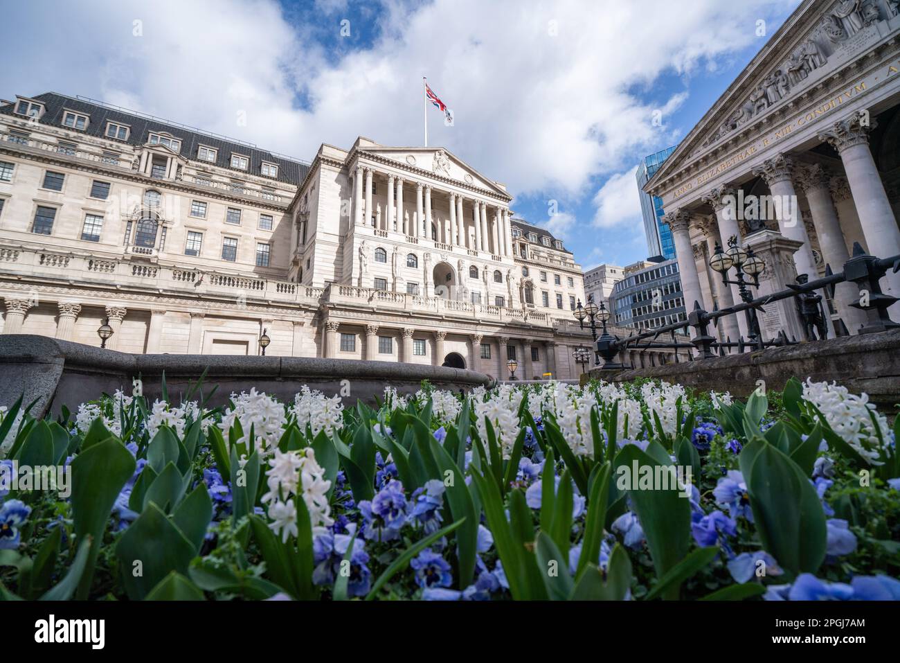 London, UK 23 March 2023. A view of the Bank of England  rom 4% to 4.25% for the 11th consecutive time in in response to an unexpected rise in inflation to 10.4 percent last month which was driven by a rise in food prices due to salad and vegetable shortage in the UK Credit: amer ghazzal/Alamy Live News Stock Photo