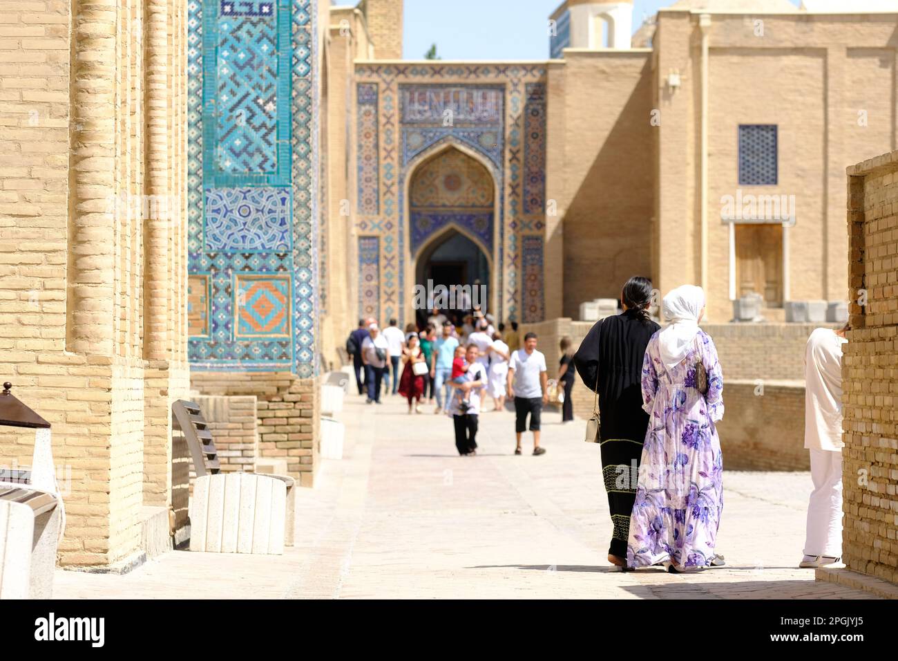 Samarkand Uzbekistan visitors at the Shahi Zinda ( Shah i Zinda ) ancient tomb and mausoleum complex in August 2022 Stock Photo