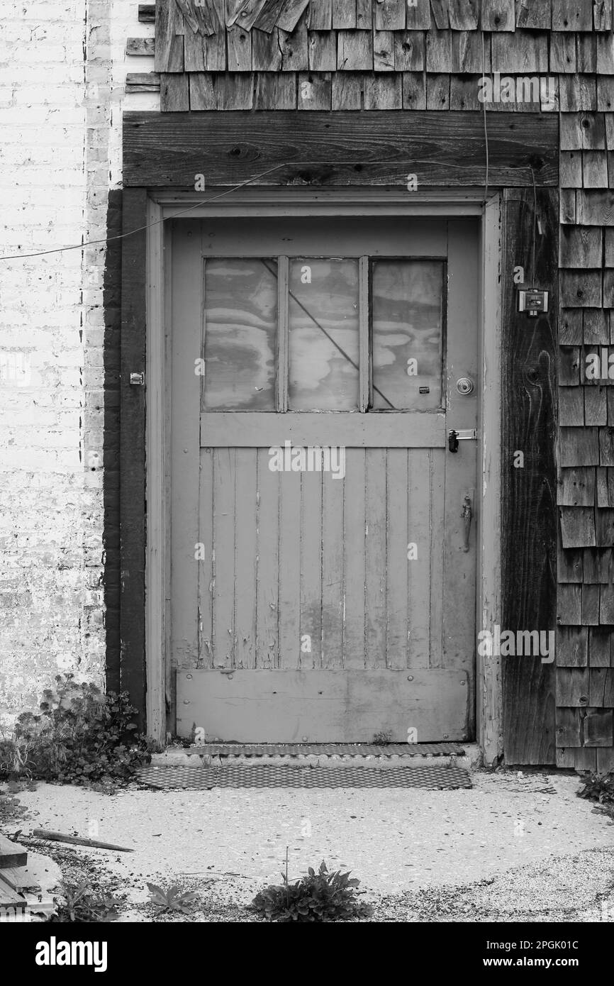Solid timber door Black and White Stock Photos & Images - Alamy